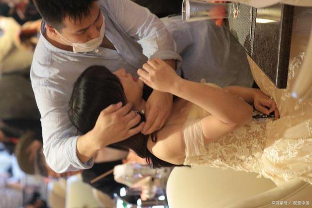 欧美爽熟妇的相关介绍