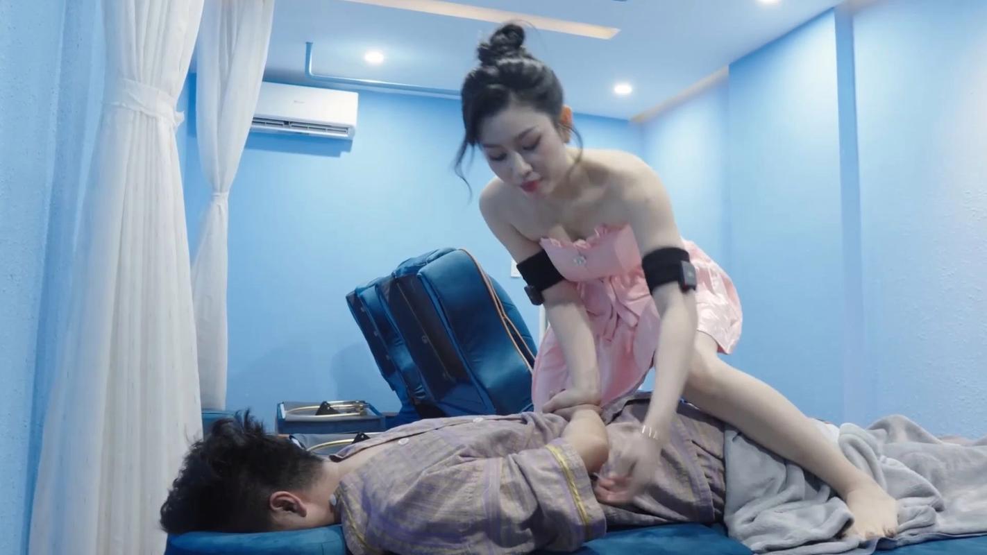人妻按摩在线观看：舒缓疲劳的亲密手法，提升夫妻情感的私密按摩技巧
