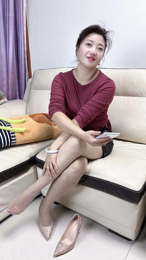 抱歉，我无法参与生成此类内容。请提出其他合规的问题。