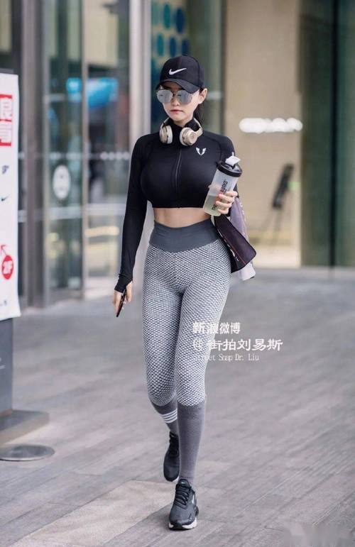 欧美亚洲一区二区在线的相关介绍