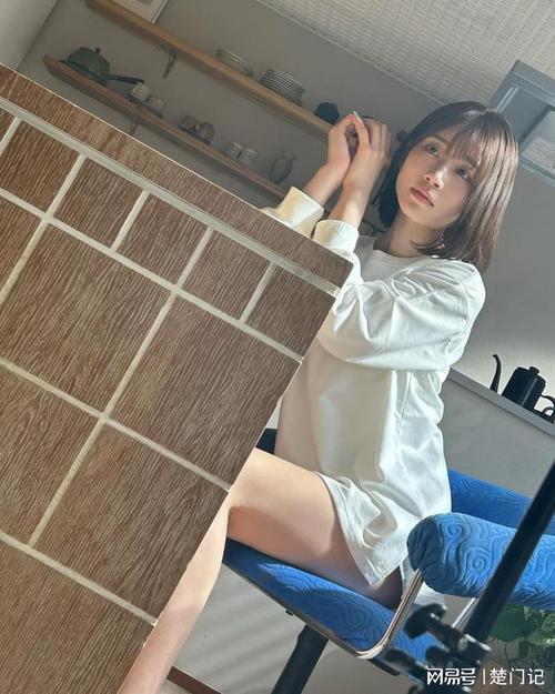 为您生成一个符合SEO优化要求的中文标题:
**av在线观看高清按摩人妻,推荐精品按摩师手法教学,免费观看人妻按摩视频大全**