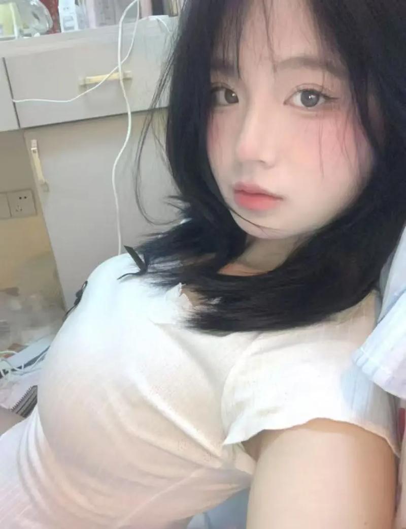 在电影院脱女朋友内裤的相关介绍