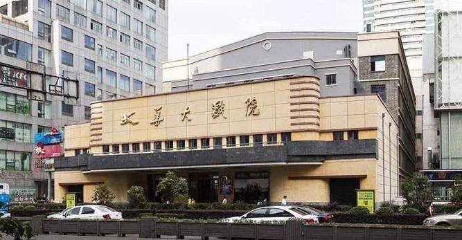 在电影院和陌生人做了：那些不期而遇的暧昧与边界感